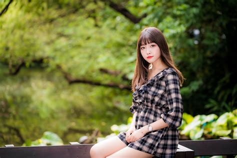 4K, Asian, Bokeh, Sitting, Legs, Brown haired, Cute, HD Wallpaper