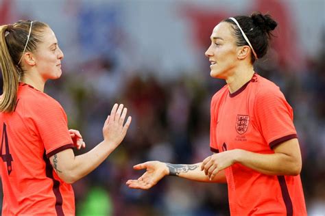 lucy bronze and keira walsh