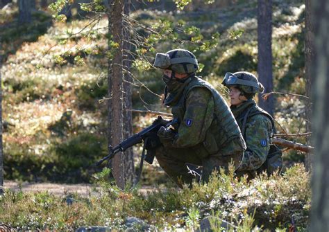 Finnish Military Police Conscripts during an exercise [2048x1449 ...