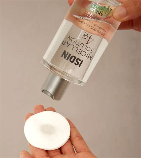 Skincare Step 1: The Essential Guide to Cleansing | ISDIN
