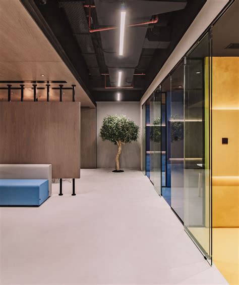 A breakdown of the services offered at the hra brooklyn center 18