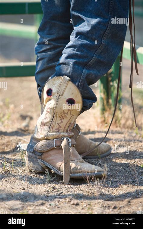 cowboy behind the scenes at rodeo Stock Photo - Alamy