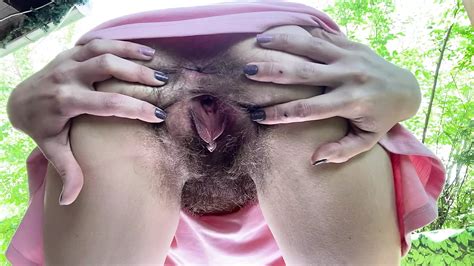 Coño peludo en falda, video fetiche peludo al aire libre | xHamster