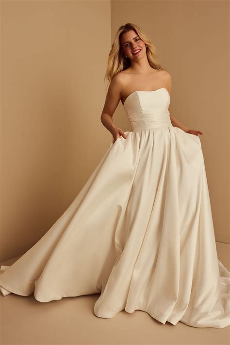 Cameo Dress | Vow'd Weddings