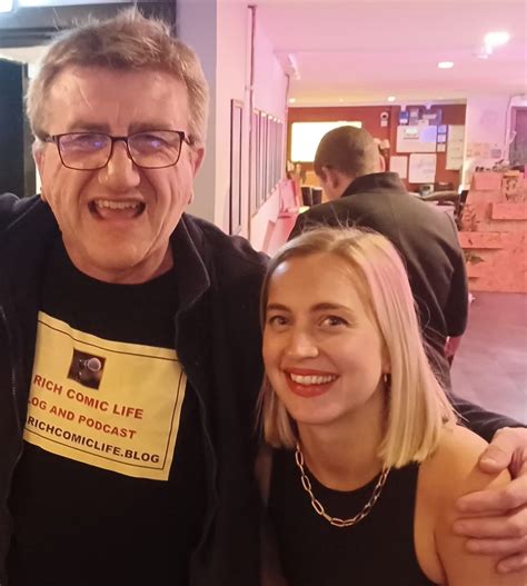 LILY PHILLIPS – A RICH COMIC LIFE BLOG AND PODCAST