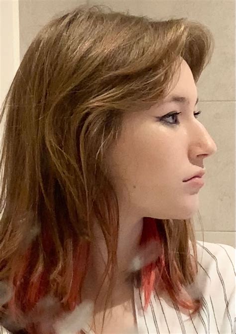 Side profile woman – Artofit