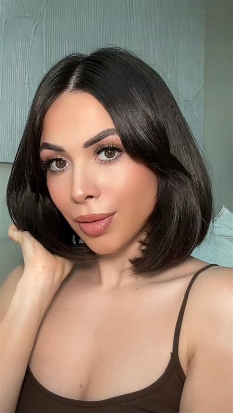 Lilly Lashes | light and fluttery 🦋 @nicki_andrea wearing our 'Heiry