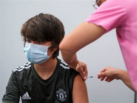 Impf-Nebenwirkungen bei jungen Männern: Experten besorgt - VIENNA.AT