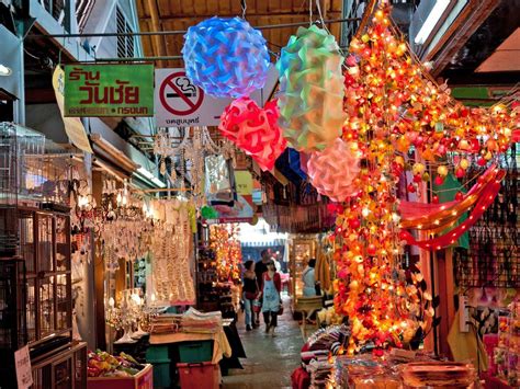 13 Of The Most Famous Local Street Markets In The World You Should