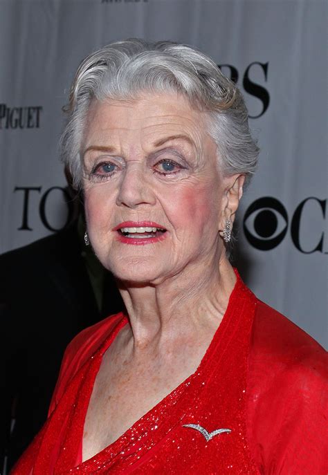 Angela Lansbury, compie 90 anni la signora in giallo della tv