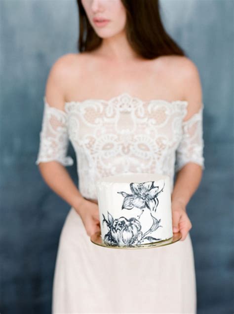 These One-Tier Wedding Cakes Are Legit Works of Art