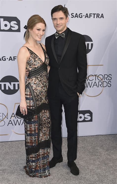 SAG Awards red carpet fashion: PHOTOS - ABC7 Los Angeles