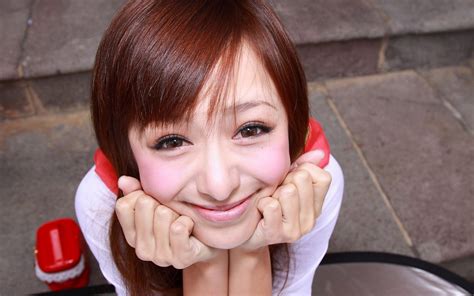 Download Woman Yan Fu HD Wallpaper