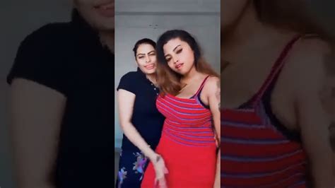 Big boobs girls hot kissing - YouTube