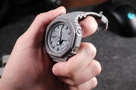 How To Set The Time on Any G-SHOCK Watch [Step-By-Step Guide ...