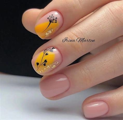 Маникюр на короткие ногти, светлые оттенки, красивые идеи, дизайны ...