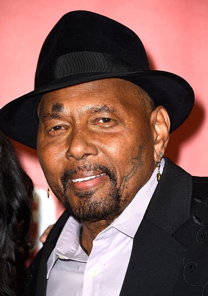 what is aaron neville's net worth