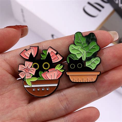 Котки в растения Емайлирани игли Персонализирани черна котка Саксийни ...