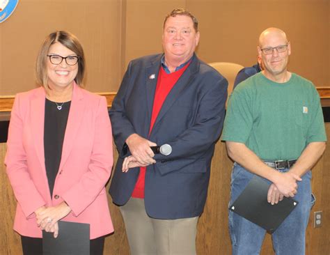 Yukon's Buller, Kretchmar honored for municipal service - Yukon Progress