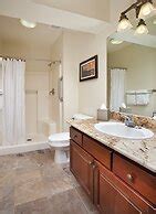 Hotel WorldMark Clear Lake, Nice, United States of America - Lowest ...