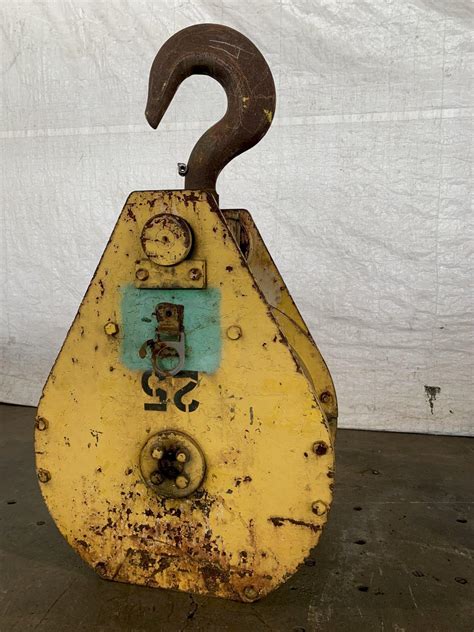 25 TON P&H CRANE HOOK BLOCK. STOCK # 0951122 | G-2000 Inc.