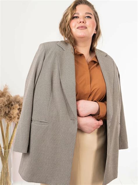 Женские пиджаки больших размеров, купить пиджаки Plus Size - BULAKH ...