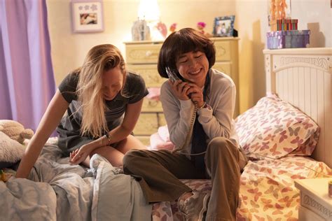 'Pen15' Review: Hulu's Funny New Comedy Rings True - Variety