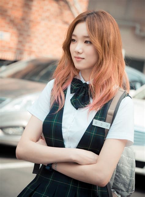 Lee Sung Kyung Debuted As An Actress Despite Having Zero Experience ...