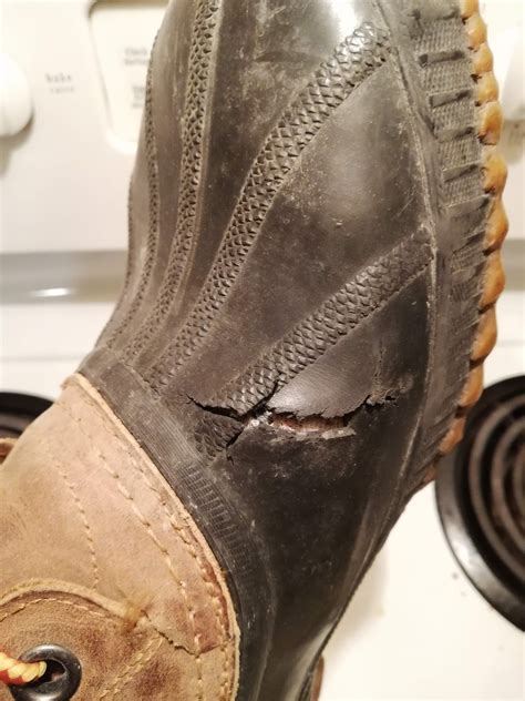How to repair these cracks in my winter boots (Sorels) ? : r/AskACobbler
