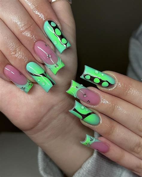 spring nail color trends  inspire