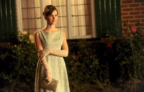 Meet the Contenders: Felicity Jones "The Theory of Everything" - Blog