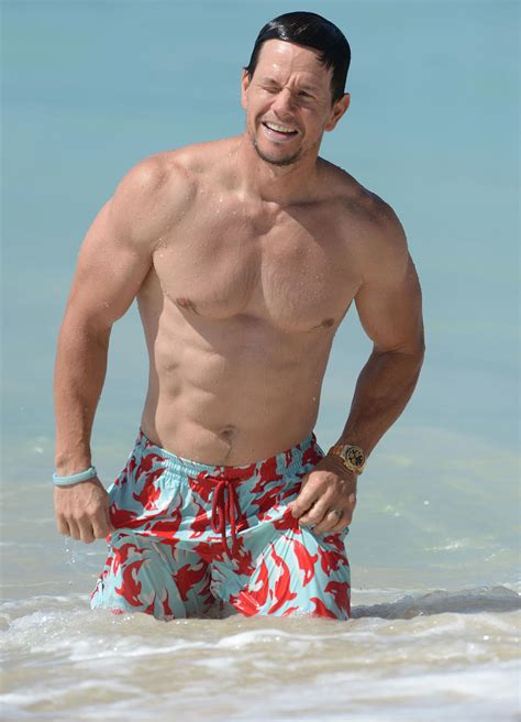 Mark Wahlberg Shows Off His Fit Physique, Plus Andy Cohen, Maria