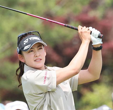 岩井千怜はイーブンパーでホールアウト「今までで一番リラックスして思うようなプレーができた」 - スポーツ報知