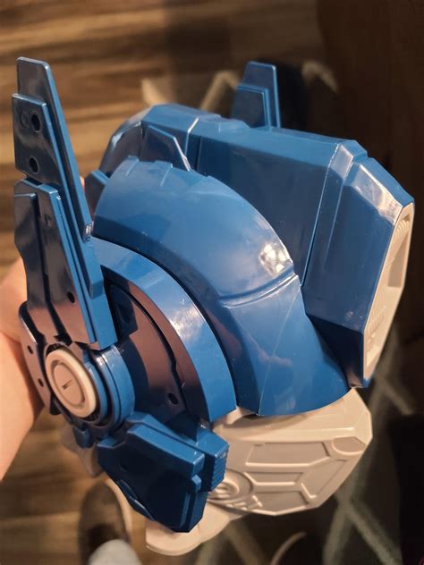 Best marker for plastic : r/Autographs