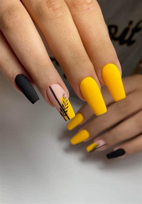 Black and Yellow Nails 18 Ideas: Adding a Splash of Color to Your Style ...