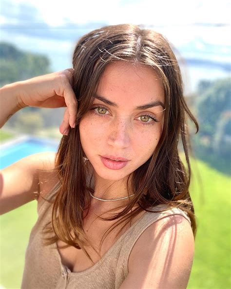 Ana de Armas' Stunning Beauty: Explore Her Hottest Pictures