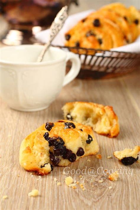 Безглютеновые булочки с изюмом из ночного теста | Food, Sweet, Gluten free