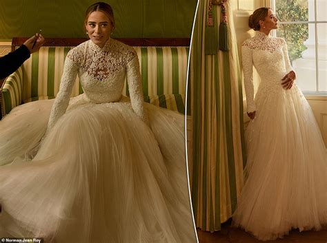 naomi biden graces cover  vogue  spills  white house wedding