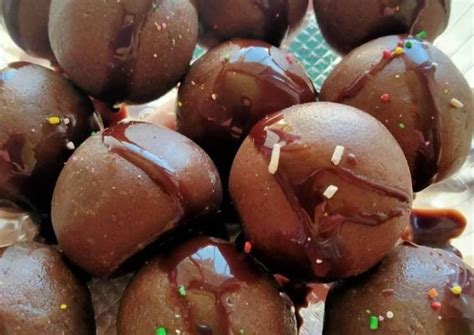 Choco balls 😍 Recipe by Urooj Fatima - Cookpad