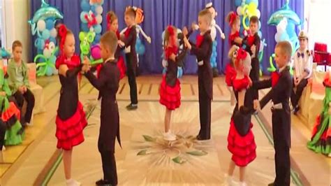 Танго Кумпарсита на выпускном Одесса - YouTube