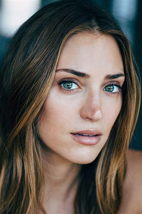 Kate Stone - Biografía, mejores películas, series, imágenes y noticias