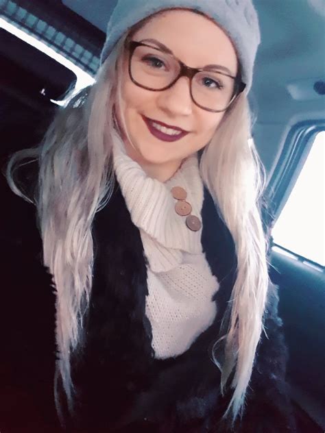 Samanta Lily on Twitter: "Happy Holidays my loves 💖💖💖…