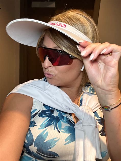 OVERSIZED ENTITLED VISOR WHITE – Entitled Housewife