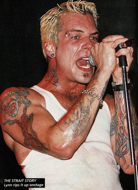 lynn strait slipknot nu metal pose korn nu metal pose  nu metal