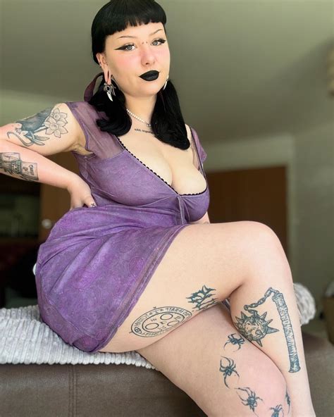 Sewergirl Grapfruit added a new... - Sewergirl Grapfruit