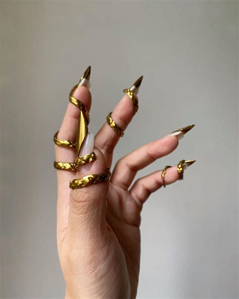 La Nail Artist française la plus inventive du moment : Cam Tran | Vogue