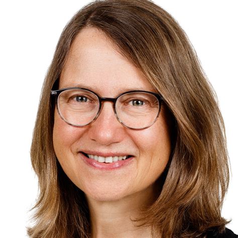 Stefanie Baron - Personalreferentin - Stuttgarter Straßenbahnen AG | XING