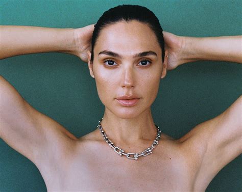 Gal Gadot : r/CelebPortraits