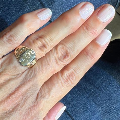 14k Gold Art Deco Signet Ring w Fairy Nudes + Diamond *Video* – Sea