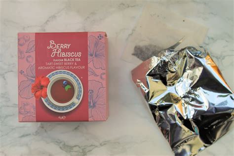 Fosters Berry Hibiscus Tea Review | Izzy’s Corner at IW